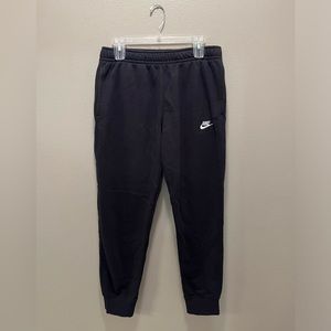 NIKE men’s sweatpants.